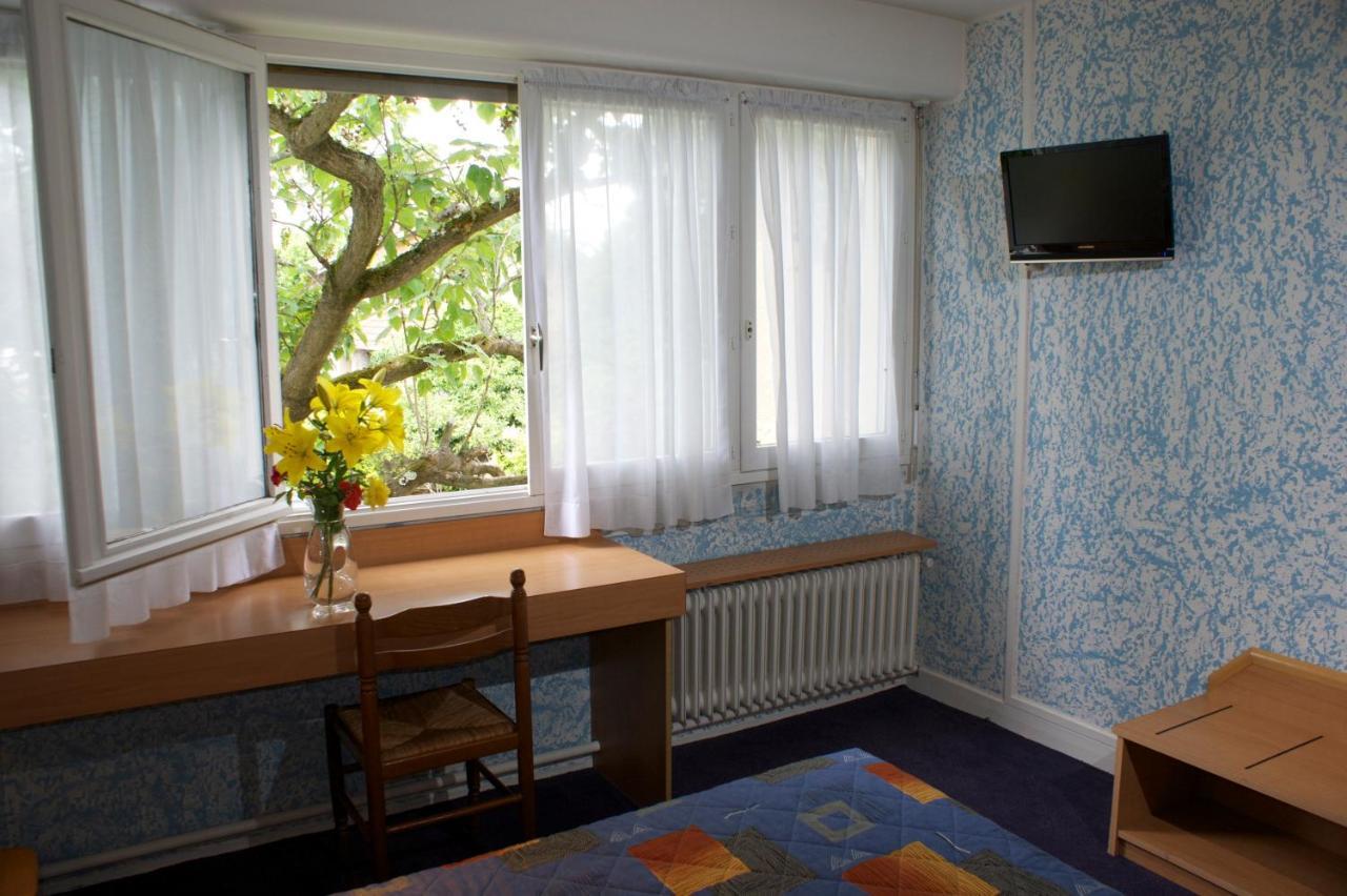 Hotel Le Lyon Брон Екстериор снимка
