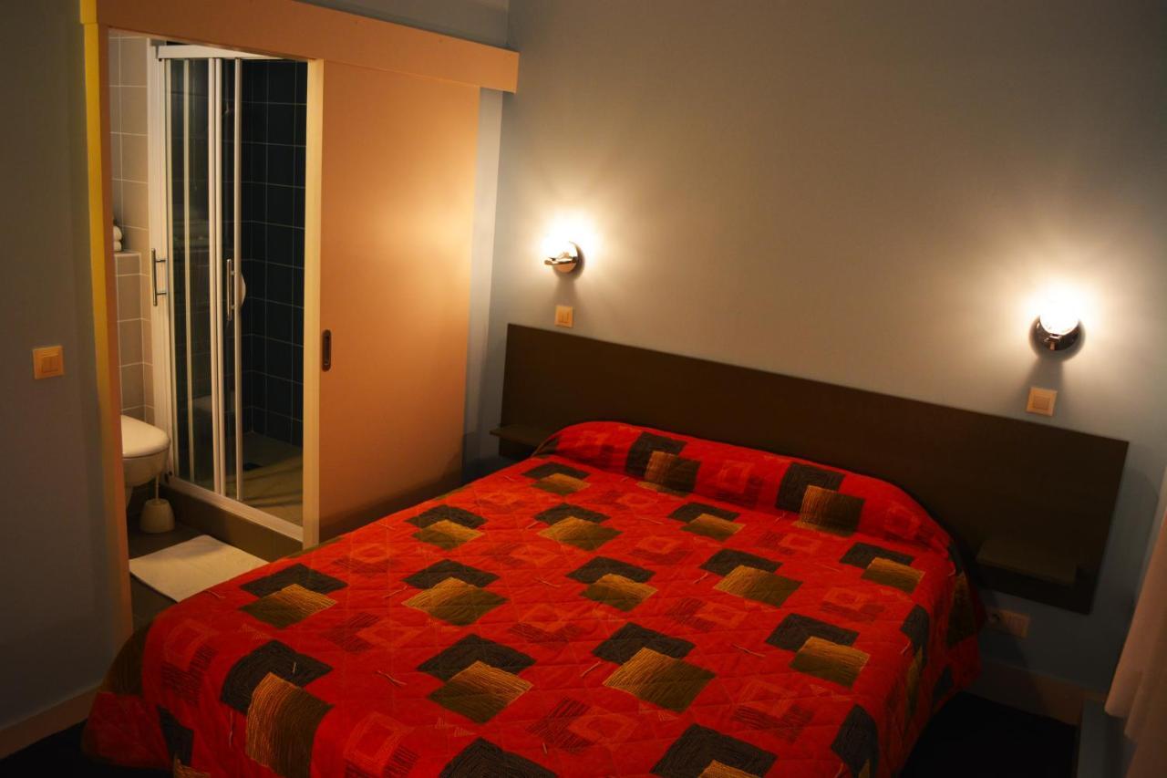 Hotel Le Lyon Брон Екстериор снимка